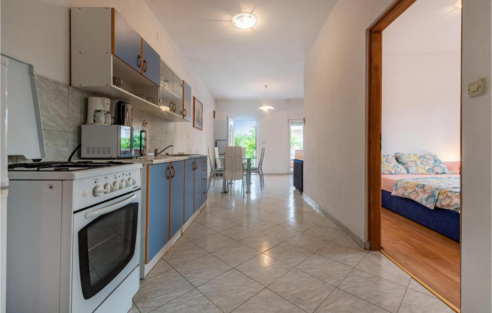 Lovely Apartment In Vir With Kitchen Eksteriør bilde